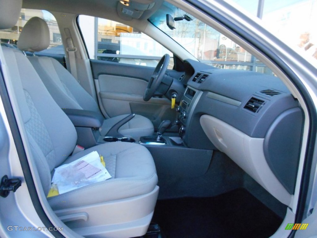2010 Fusion S - Brilliant Silver Metallic / Medium Light Stone photo #12