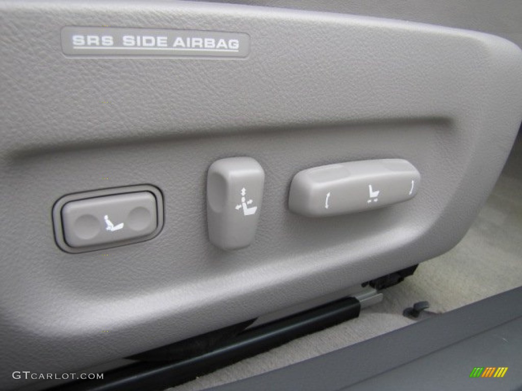 2004 Lexus LS 430 Controls Photo #88842826