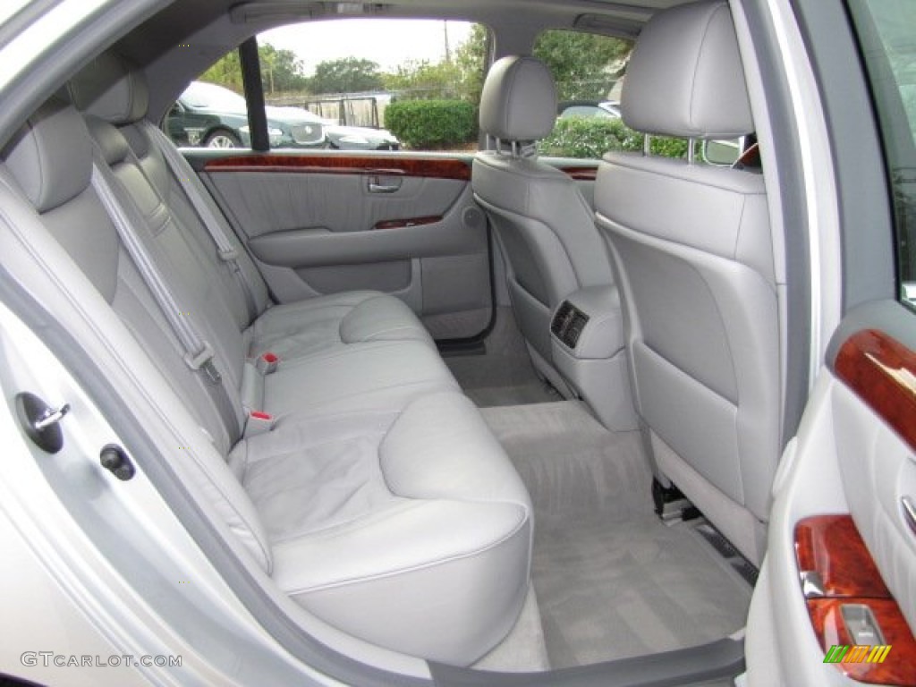 2004 Lexus LS 430 Rear Seat Photo #88842844