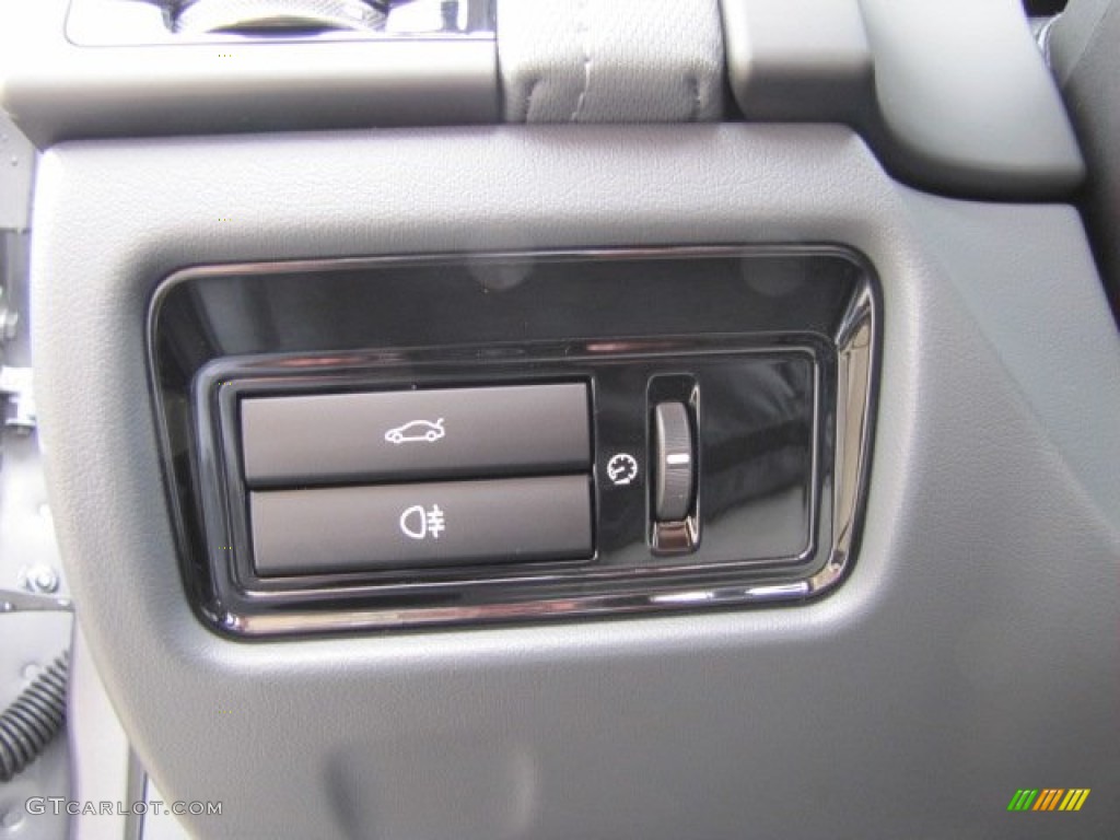 2014 Jaguar F-TYPE V8 S Controls Photo #88845061