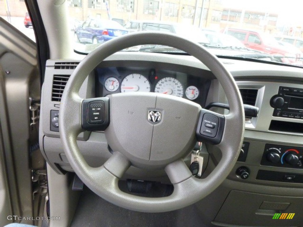 2008 Ram 1500 SLT Quad Cab 4x4 - Light Khaki Metallic / Khaki photo #18