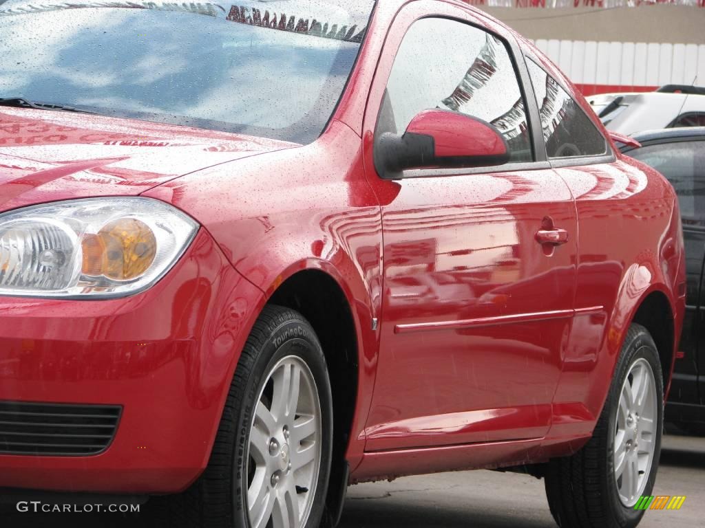 2007 Cobalt LT Coupe - Victory Red / Gray photo #4