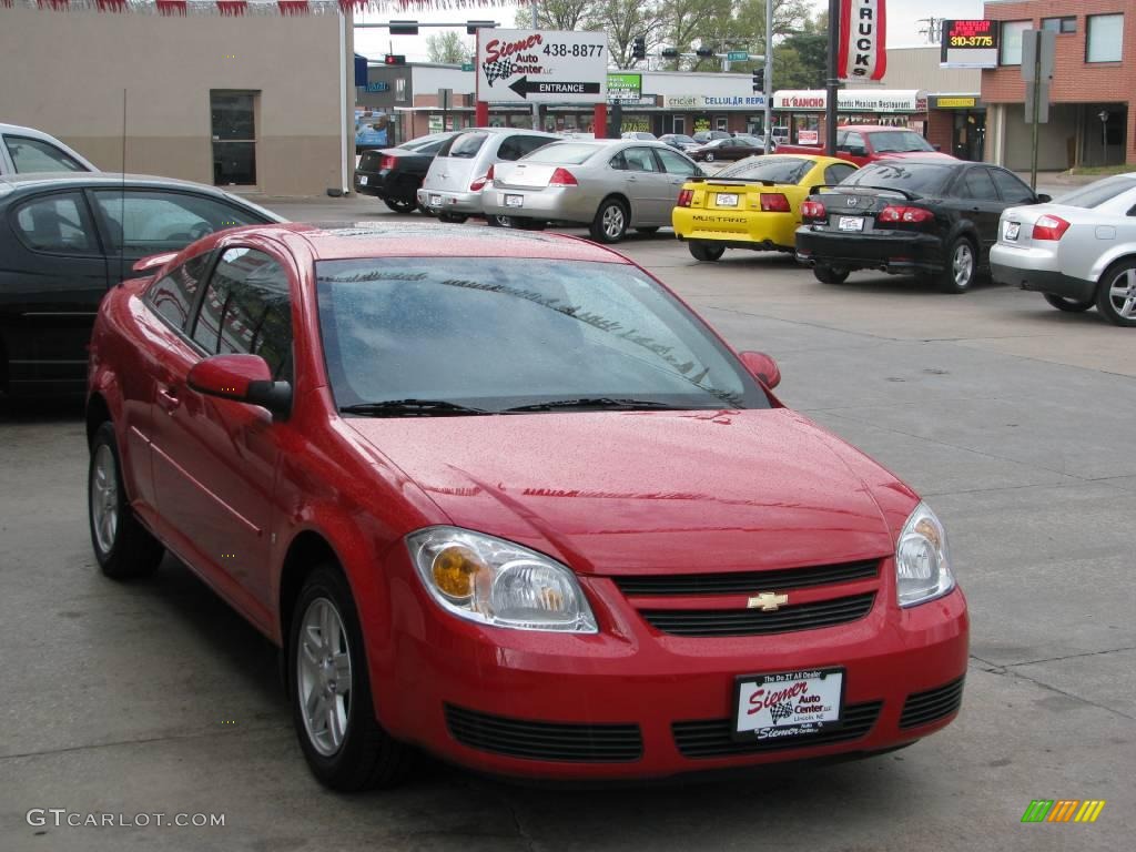 2007 Cobalt LT Coupe - Victory Red / Gray photo #8