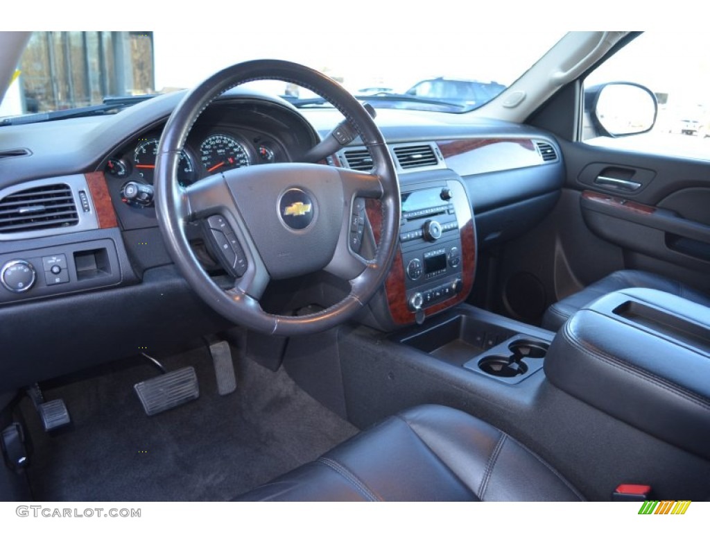 Ebony Interior 2010 Chevrolet Suburban LT Photo #88846549