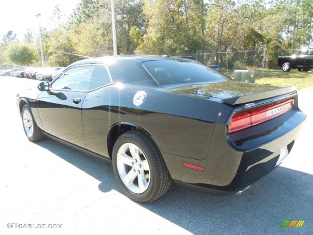 2011 Challenger R/T - Black / Dark Slate Gray photo #3