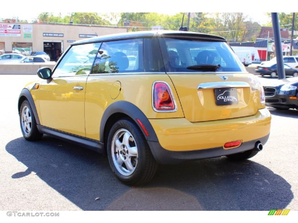 2007 Cooper Hardtop - Mellow Yellow / Carbon Black/Carbon Black photo #5