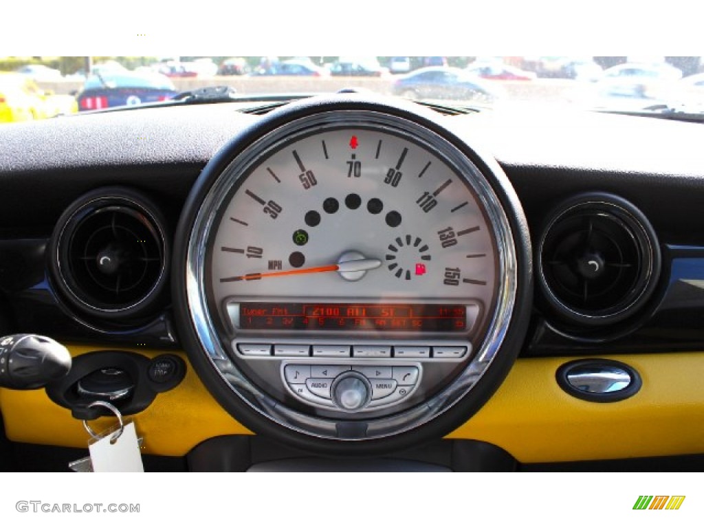 2007 Cooper Hardtop - Mellow Yellow / Carbon Black/Carbon Black photo #16