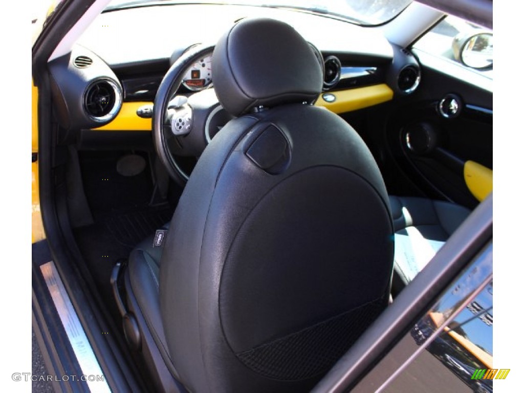 2007 Cooper Hardtop - Mellow Yellow / Carbon Black/Carbon Black photo #22