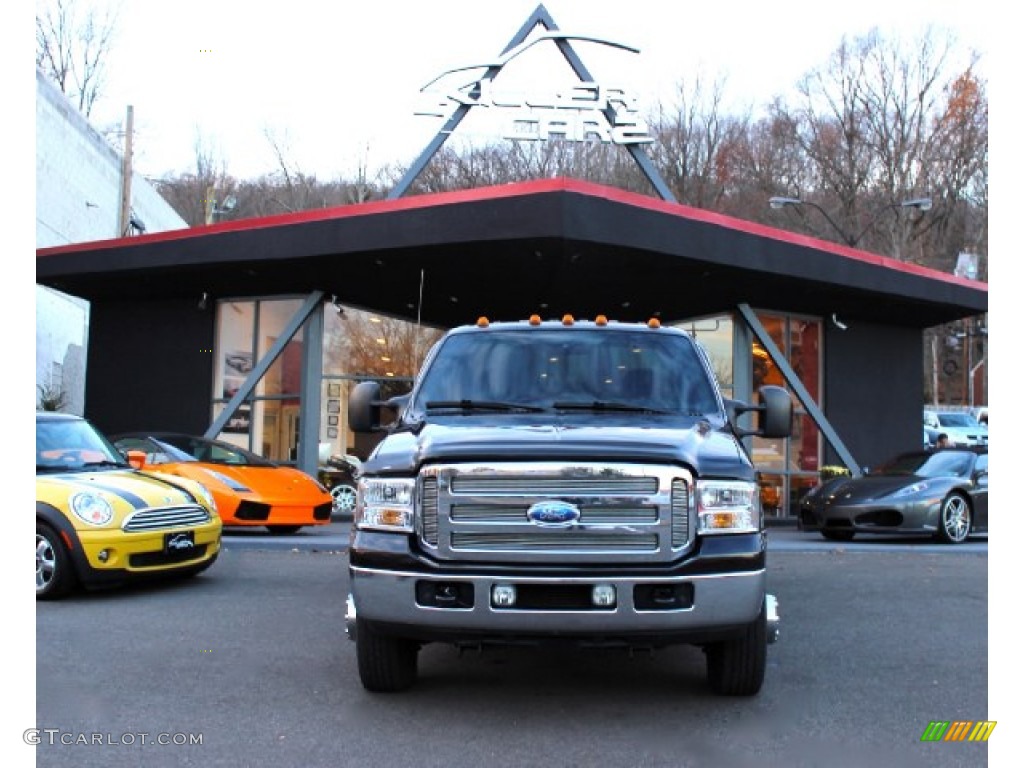 2005 F350 Super Duty XLT Crew Cab 4x4 Dually - Black / Medium Flint photo #2