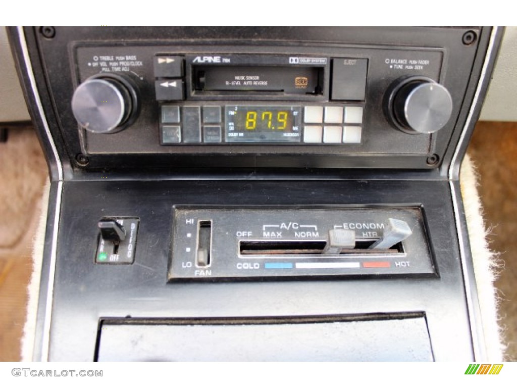 1978 Chevrolet Corvette Indianapolis 500 Pace Car Controls Photos