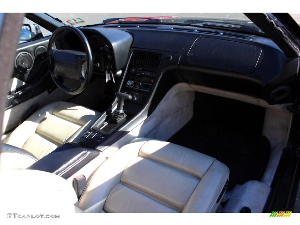 1990 Porsche 928 S4 Beige Dashboard Photo #88851910