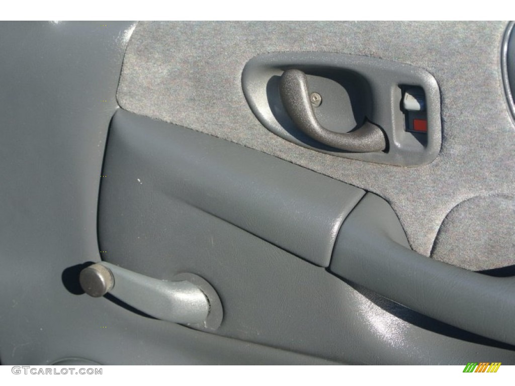 2000 S10 LS Regular Cab - Light Pewter Metallic / Graphite photo #20