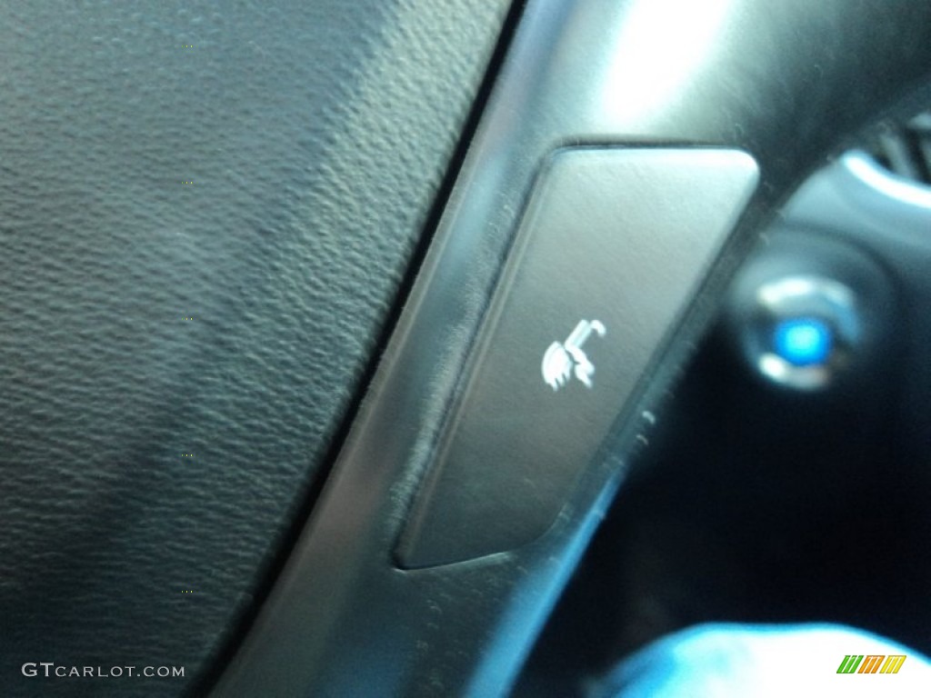 2012 Genesis Coupe 3.8 Track - Karussell White / Black Leather photo #13