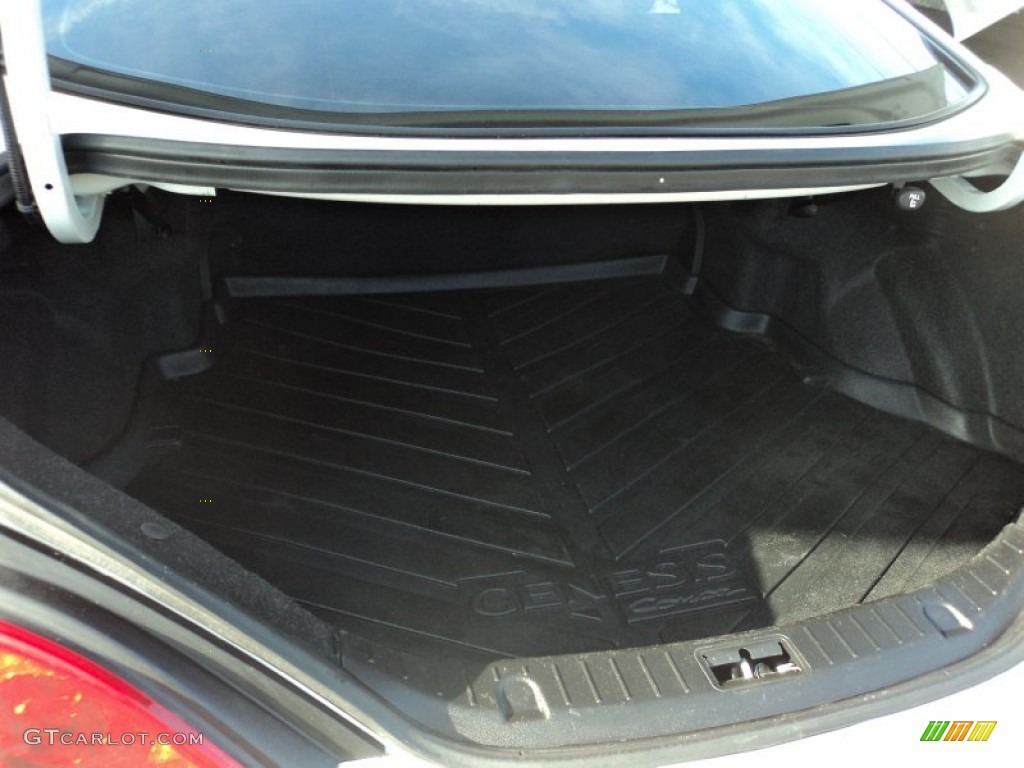 2012 Genesis Coupe 3.8 Track - Karussell White / Black Leather photo #25