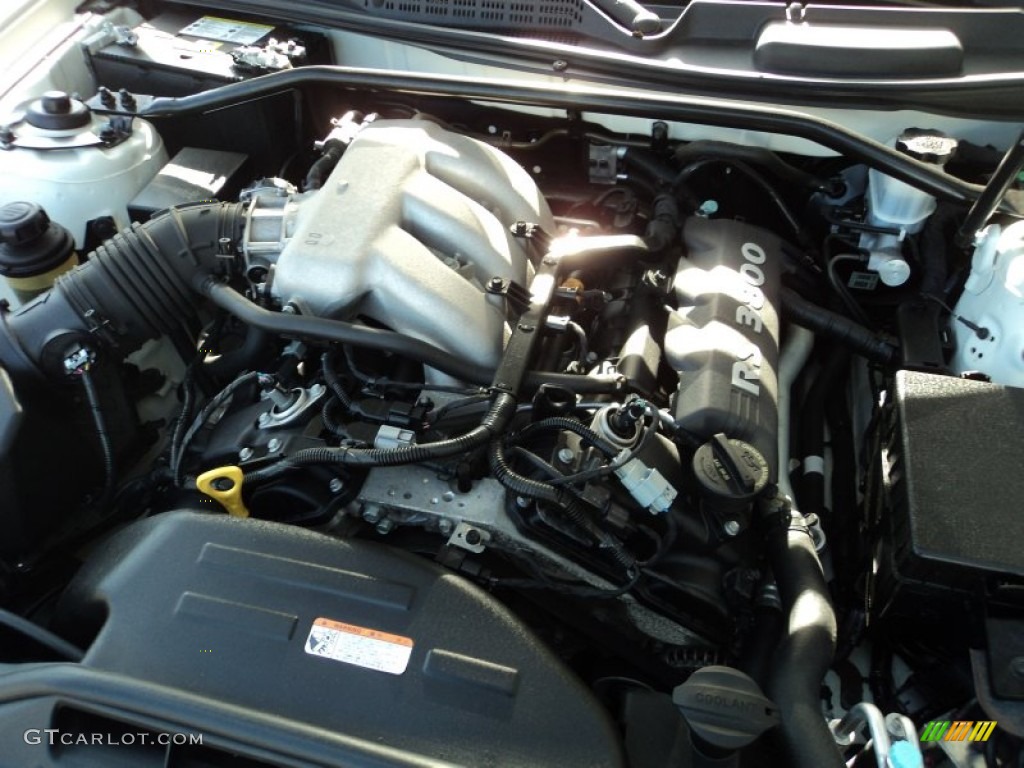 2012 Genesis Coupe 3.8 Track - Karussell White / Black Leather photo #32