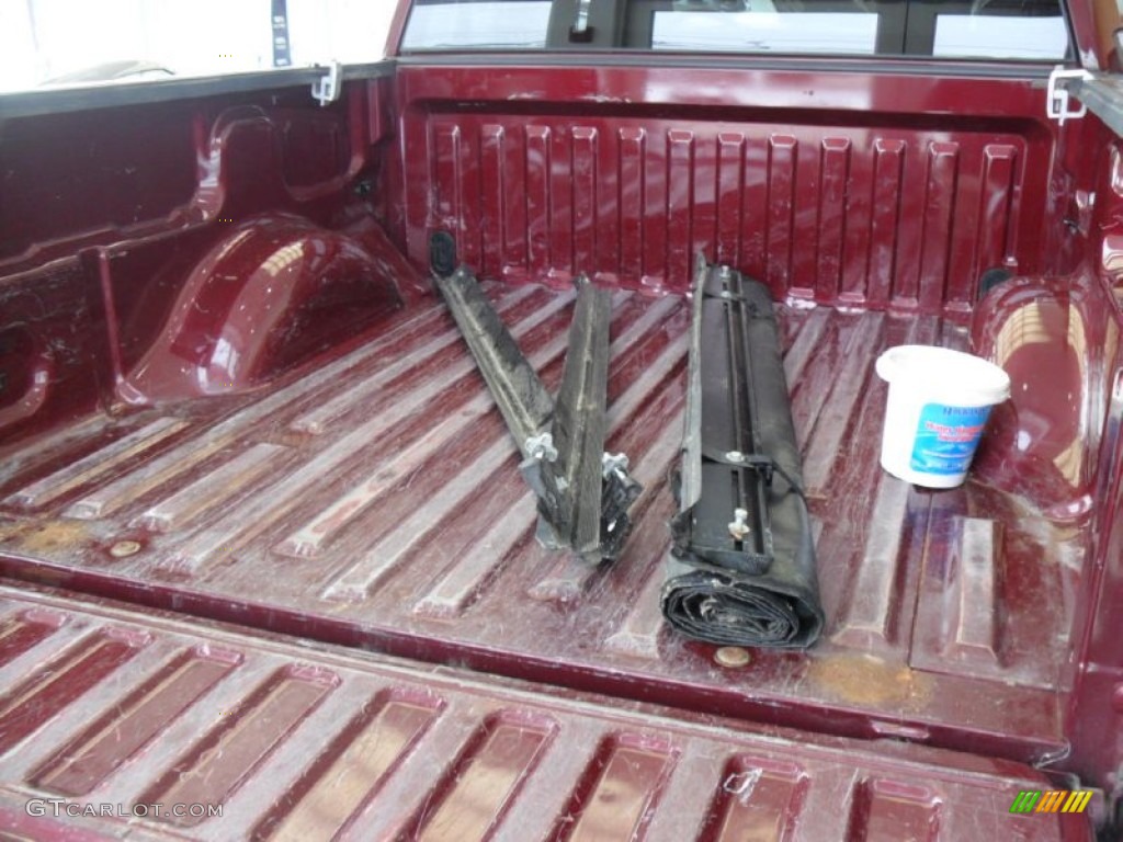2005 F150 XLT SuperCrew 4x4 - Dark Toreador Red Metallic / Medium Flint/Dark Flint Grey photo #26