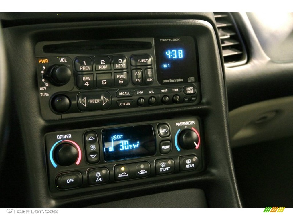 2002 Chevrolet Corvette Coupe Controls Photo #88859197