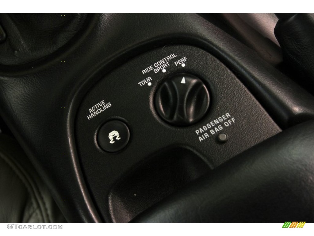 2002 Chevrolet Corvette Coupe Controls Photo #88859248
