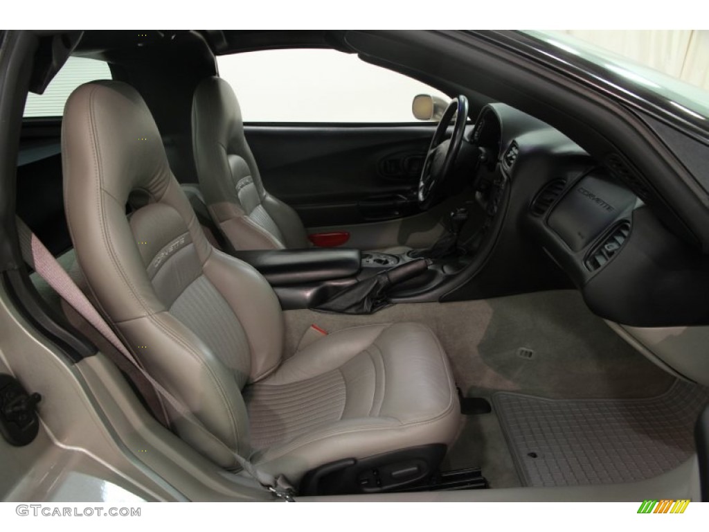 2002 Chevrolet Corvette Coupe Front Seat Photo #88859257