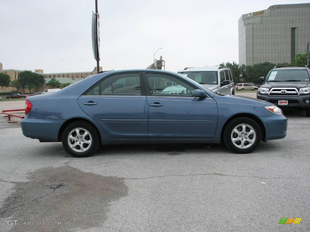 2003 Camry LE - Catalina Blue Metallic / Stone photo #5