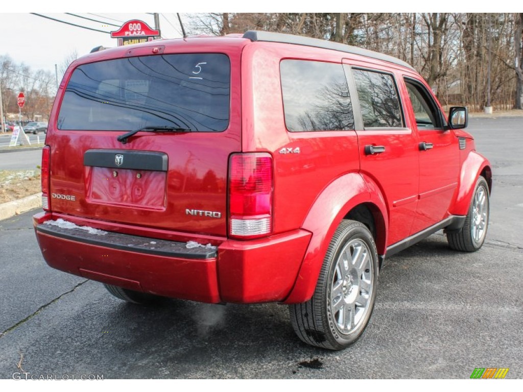 2010 Nitro Heat 4x4 - Inferno Red Crystal Pearl / Dark Slate Gray/Light Slate Gray photo #6
