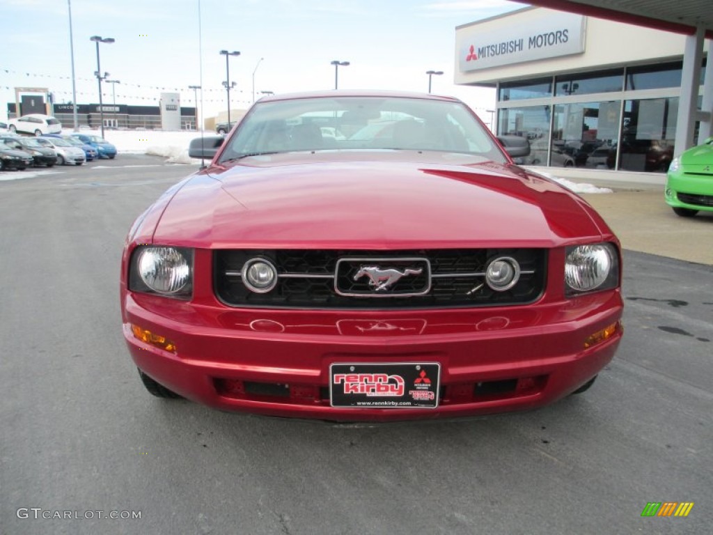 2008 Mustang V6 Deluxe Coupe - Dark Candy Apple Red / Light Graphite photo #2