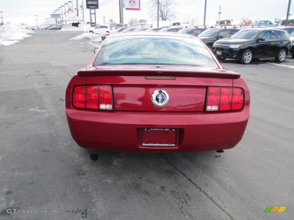 2008 Mustang V6 Deluxe Coupe - Dark Candy Apple Red / Light Graphite photo #6