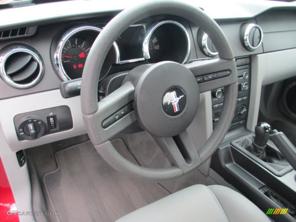 2008 Mustang V6 Deluxe Coupe - Dark Candy Apple Red / Light Graphite photo #10