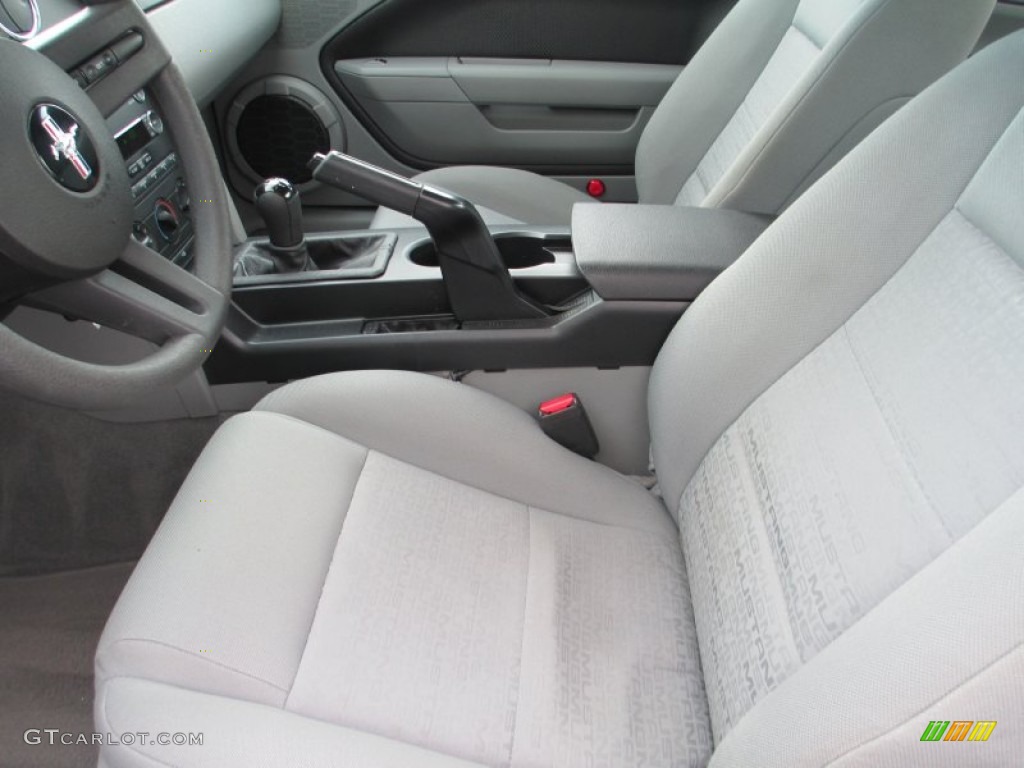 2008 Mustang V6 Deluxe Coupe - Dark Candy Apple Red / Light Graphite photo #11