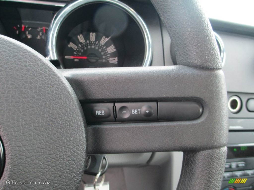 2008 Mustang V6 Deluxe Coupe - Dark Candy Apple Red / Light Graphite photo #19
