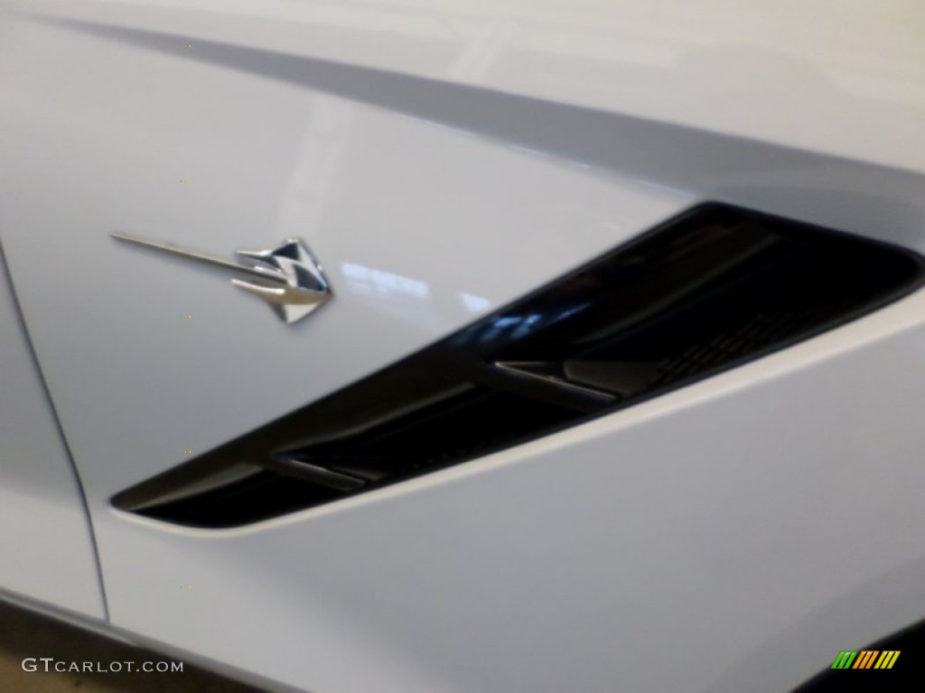 2014 Corvette Stingray Coupe Z51 - Arctic White / Adrenaline Red photo #12