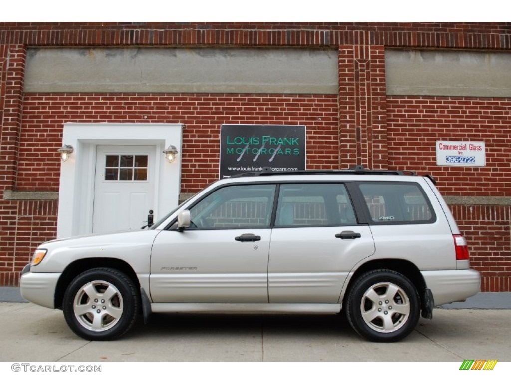 Silverthorn Metallic Subaru Forester