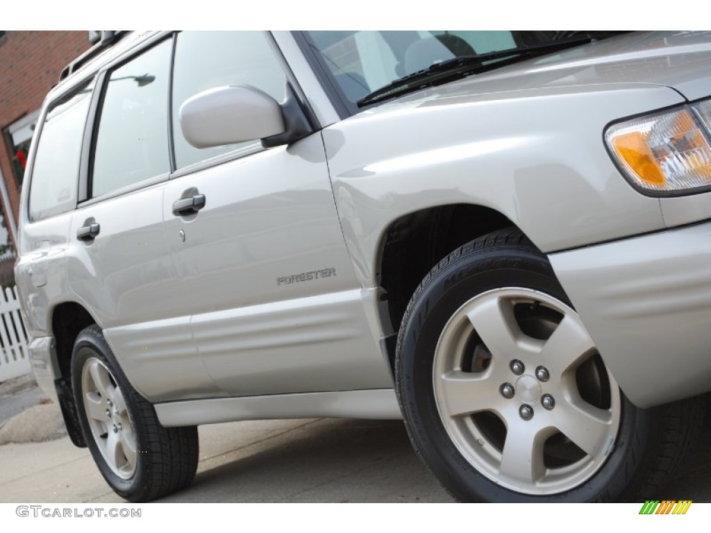 2001 Forester 2.5 S - Silverthorn Metallic / Gray photo #15
