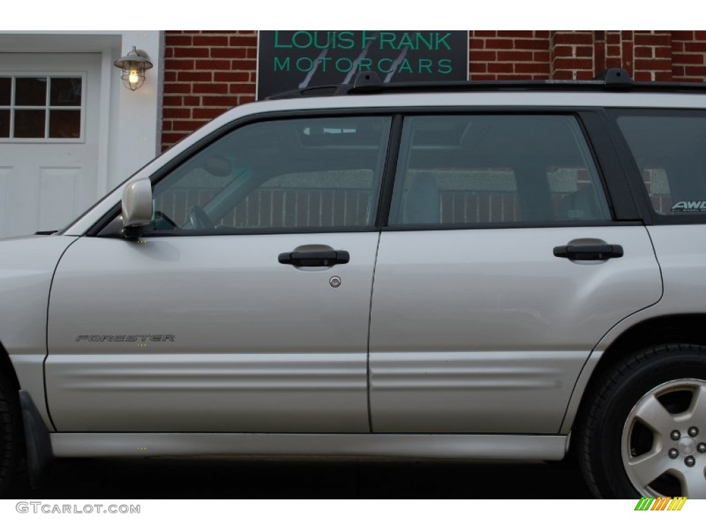2001 Forester 2.5 S - Silverthorn Metallic / Gray photo #19