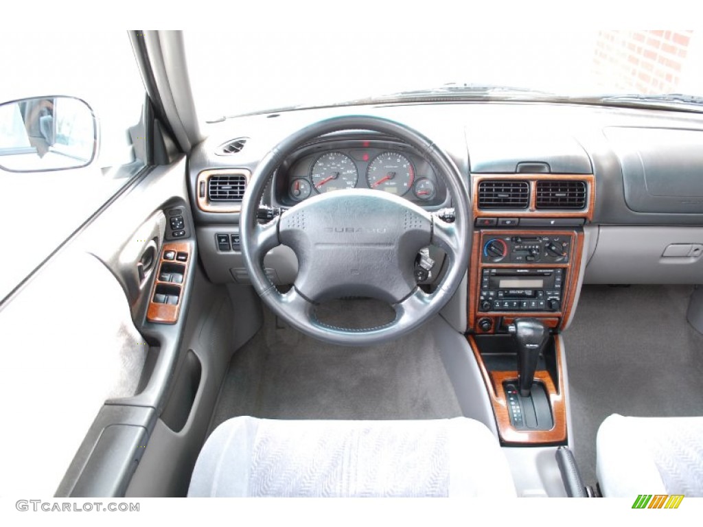 2001 Forester 2.5 S - Silverthorn Metallic / Gray photo #50