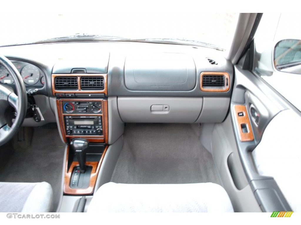 2001 Forester 2.5 S - Silverthorn Metallic / Gray photo #52