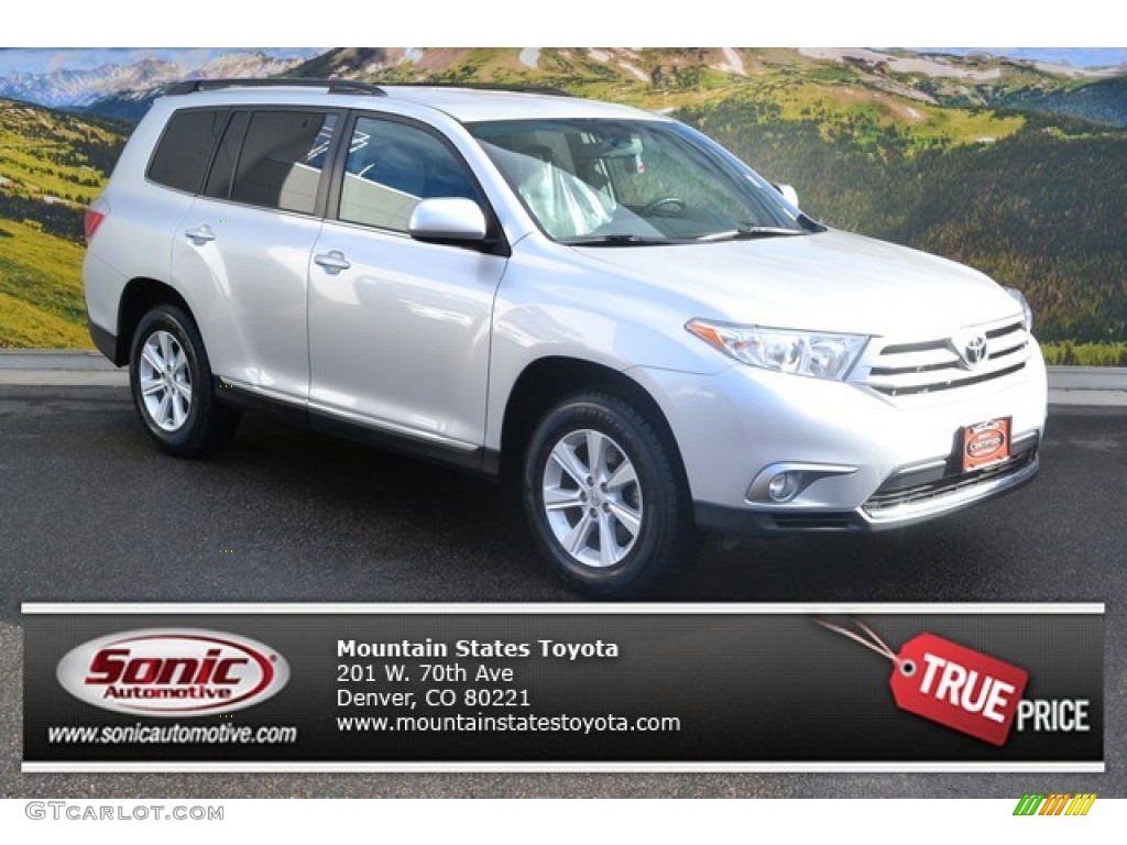 Classic Silver Metallic Toyota Highlander