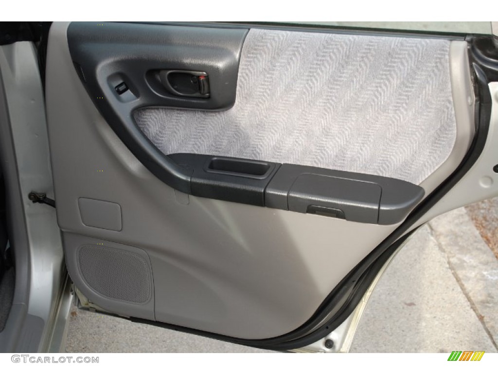 2001 Forester 2.5 S - Silverthorn Metallic / Gray photo #63