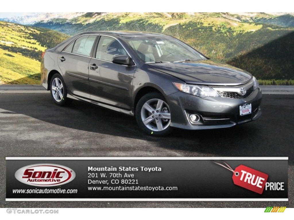 2014 Camry SE - Magnetic Gray Metallic / Black/Ash photo #1