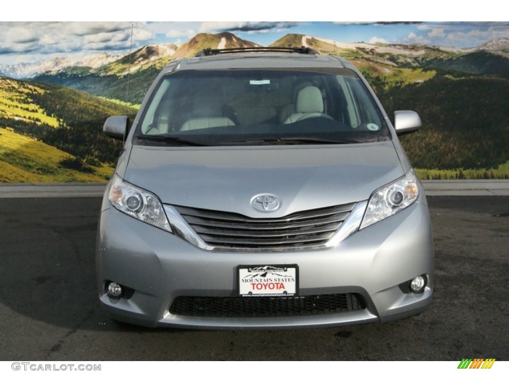2014 Sienna XLE AWD - Silver Sky Metallic / Light Gray photo #2