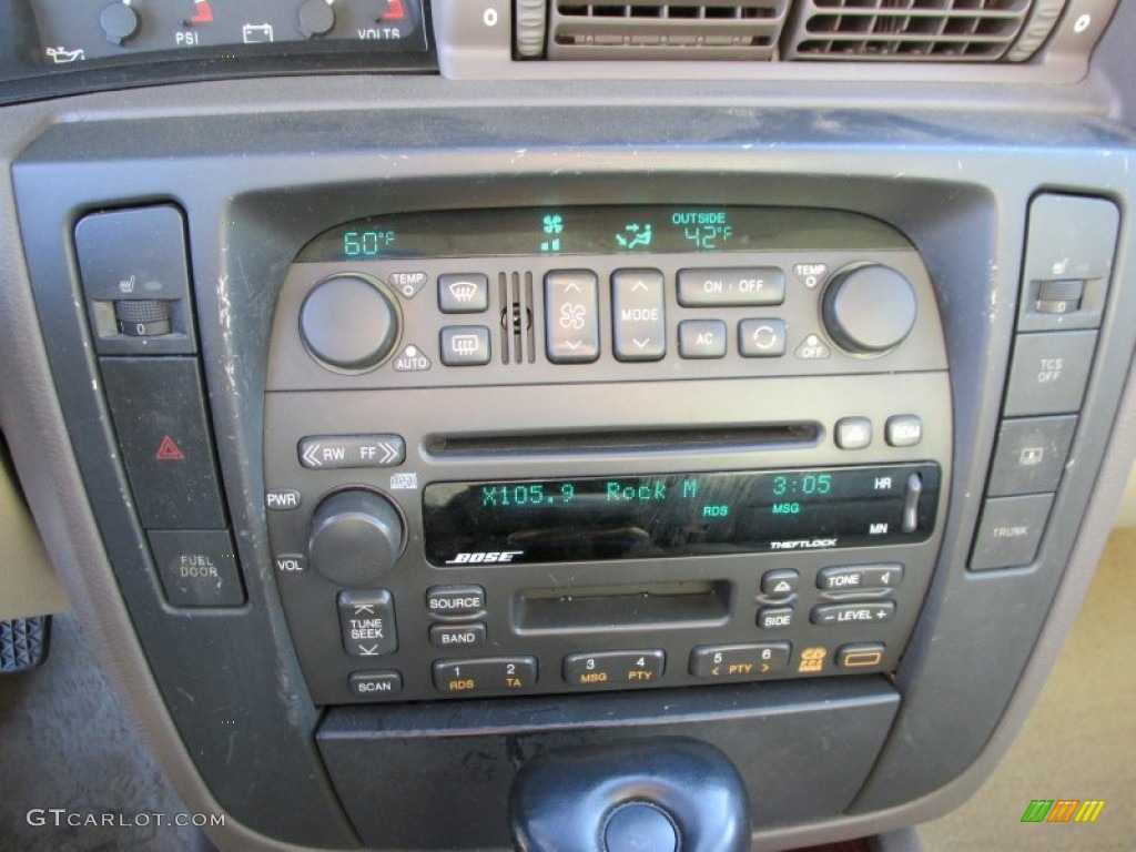 2001 Cadillac Catera Sedan Controls Photos