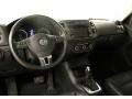 Deep Black Metallic - Tiguan SE Photo No. 8