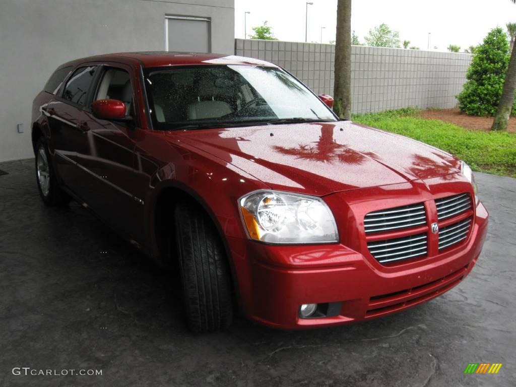 2007 Magnum R/T - Inferno Red Crystal Pearl / Dark Slate Gray/Light Graystone photo #5