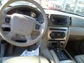 Black - Grand Cherokee Laredo 4x4 Photo No. 14