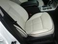 2010 White Platinum Tri-Coat Lincoln MKX FWD  photo #10