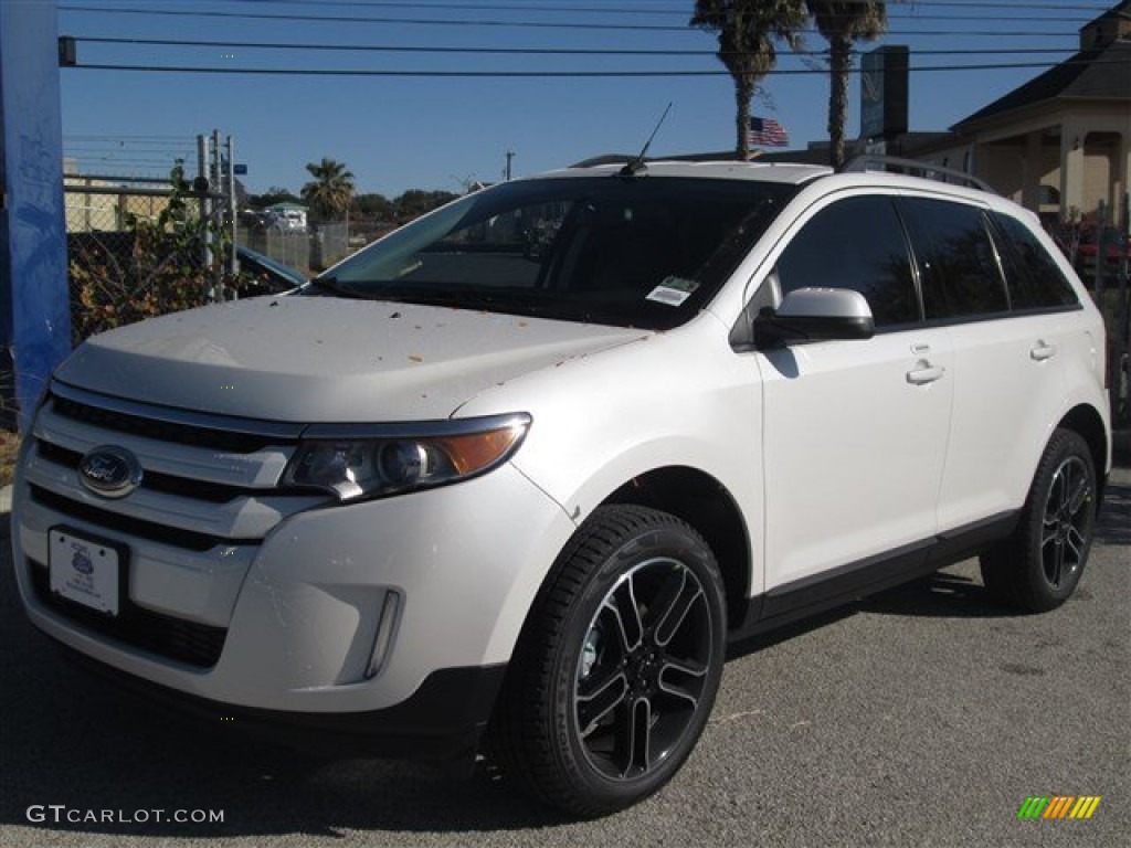 White Platinum Ford Edge