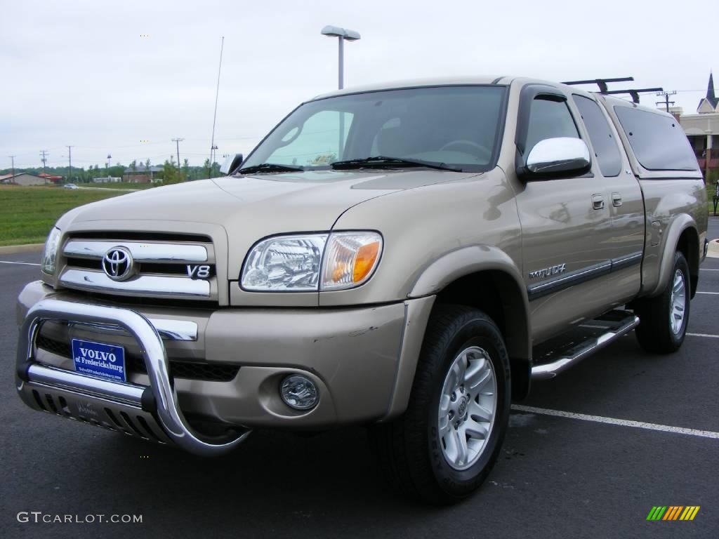 2006 Tundra SR5 Access Cab 4x4 - Desert Sand Mica / Taupe photo #1