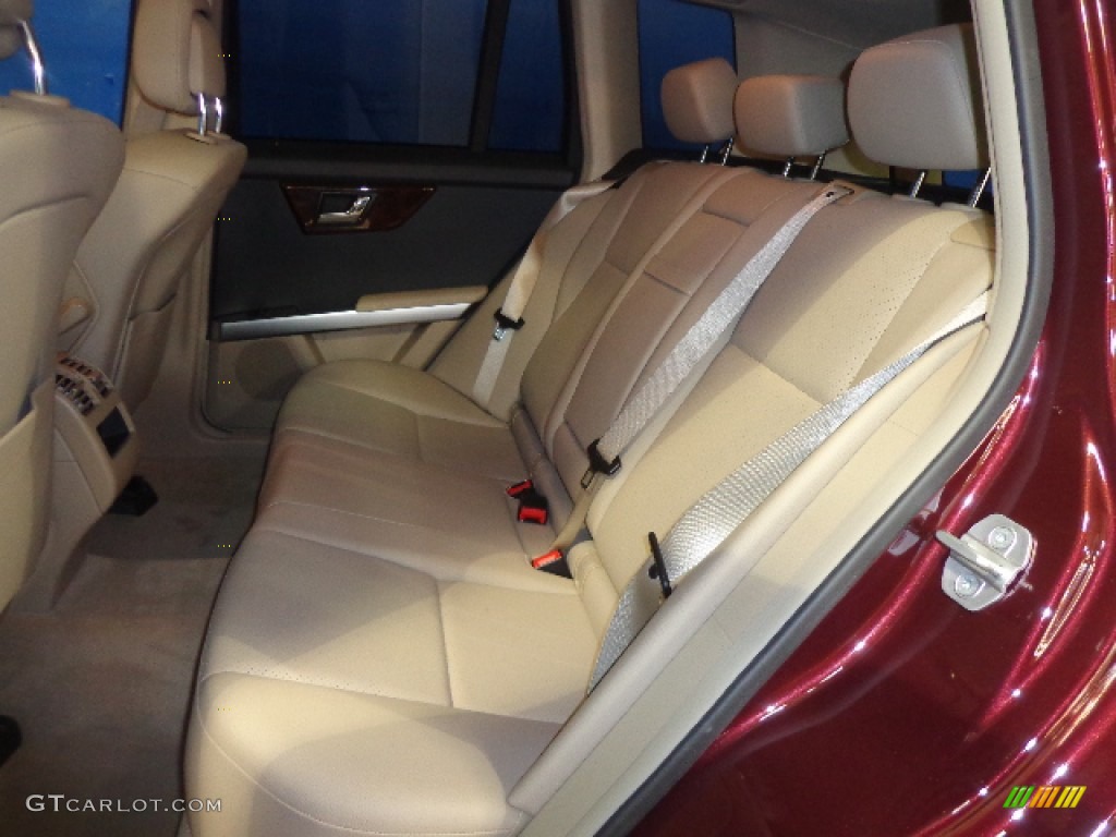 2011 GLK 350 4Matic - Barolo Red Metallic / Almond/Black photo #30