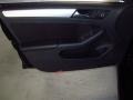 Black - Jetta SE Sedan Photo No. 9