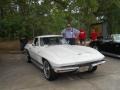 Ermine White - Corvette Sting Ray Coupe Photo No. 3